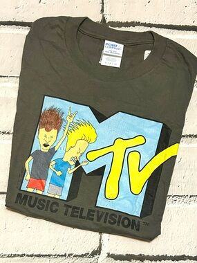 New MTV Beavis & Butthead Charcoal Gray Soft Tee (Small)